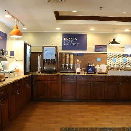 Holiday Inn Express Hotel & Suites Cleveland - Ms By Ihg Luaran gambar