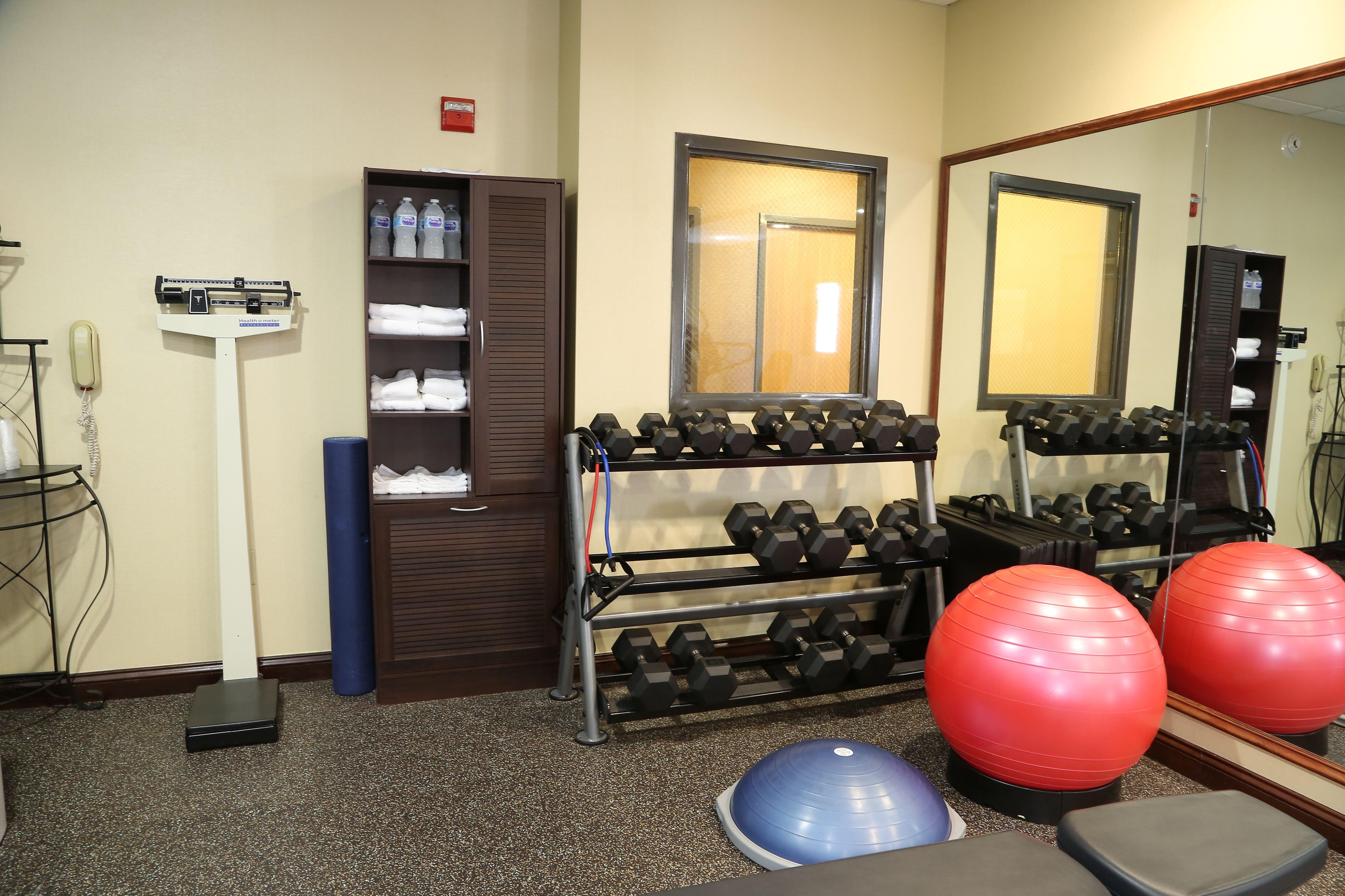 Holiday Inn Express Hotel & Suites Cleveland - Ms By Ihg Luaran gambar