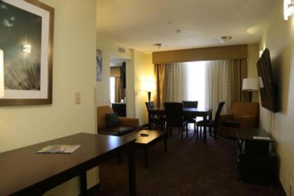 Holiday Inn Express Hotel & Suites Cleveland - Ms By Ihg Luaran gambar