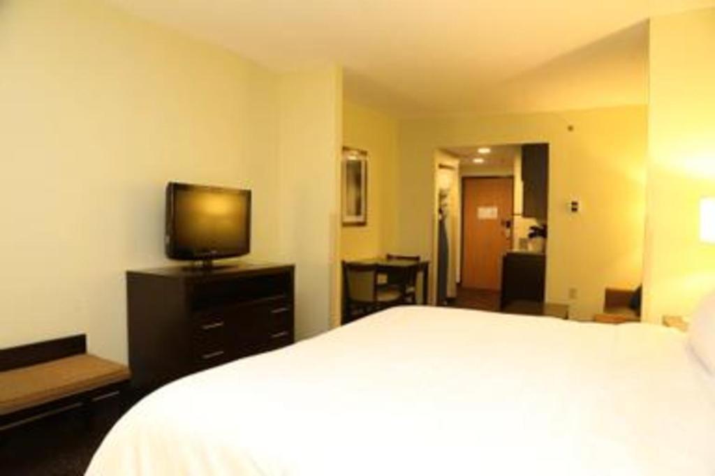 Holiday Inn Express Hotel & Suites Cleveland - Ms By Ihg Luaran gambar