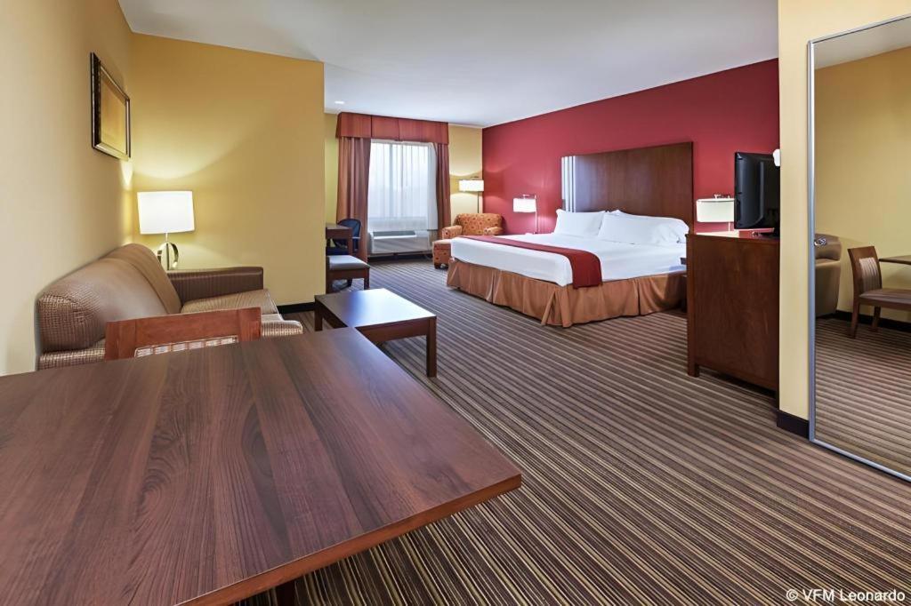 Holiday Inn Express Hotel & Suites Cleveland - Ms By Ihg Luaran gambar