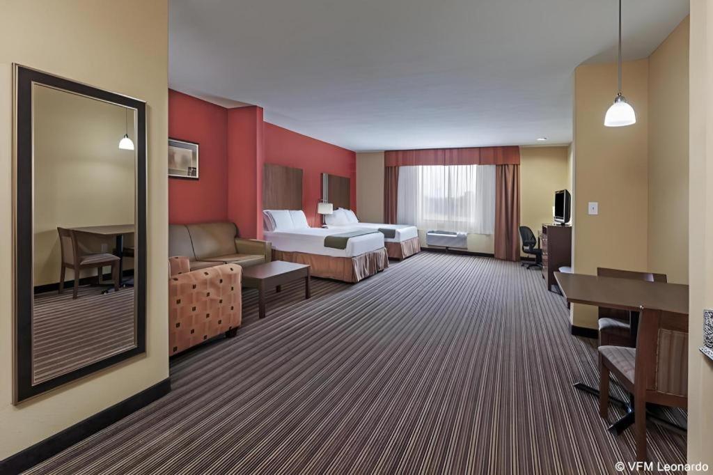 Holiday Inn Express Hotel & Suites Cleveland - Ms By Ihg Luaran gambar